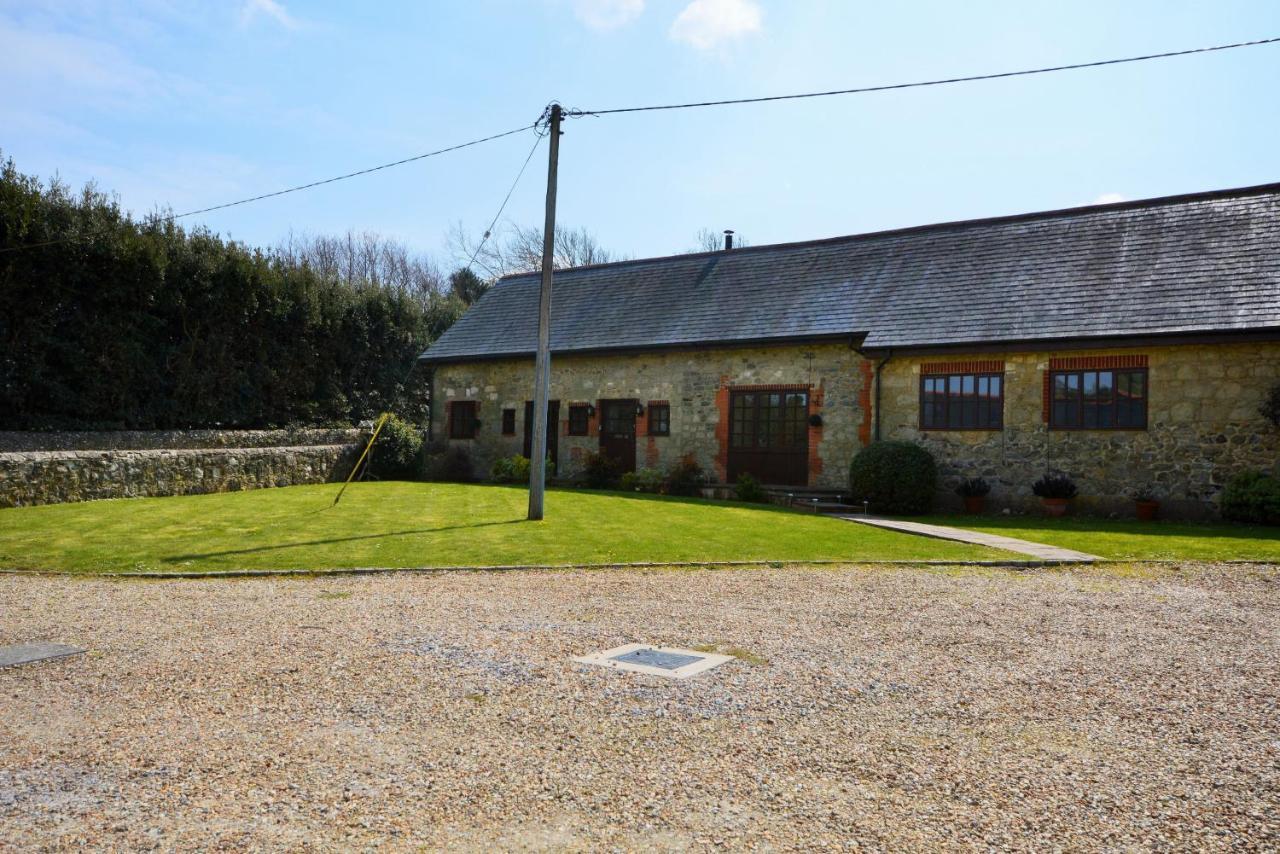 Chillerton Farm Barns Villa Cowes  Exterior photo